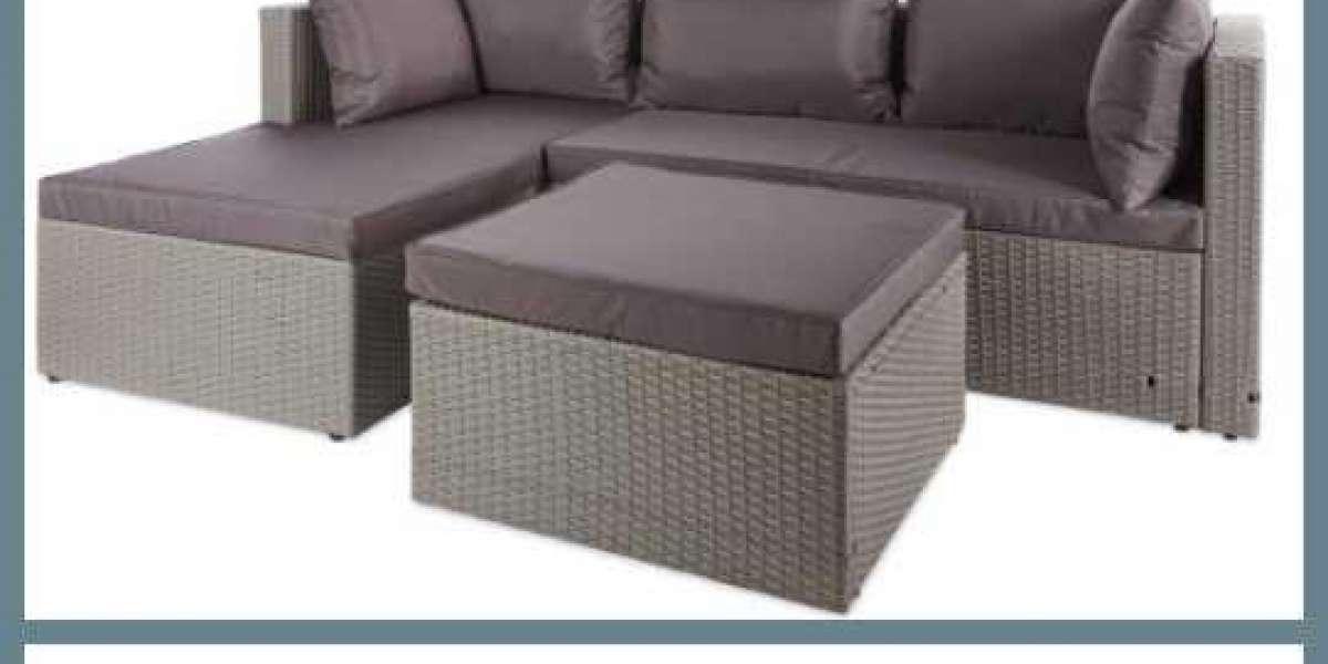 Several Reasons to Choose Outdoor Rattan Set for Your Garden