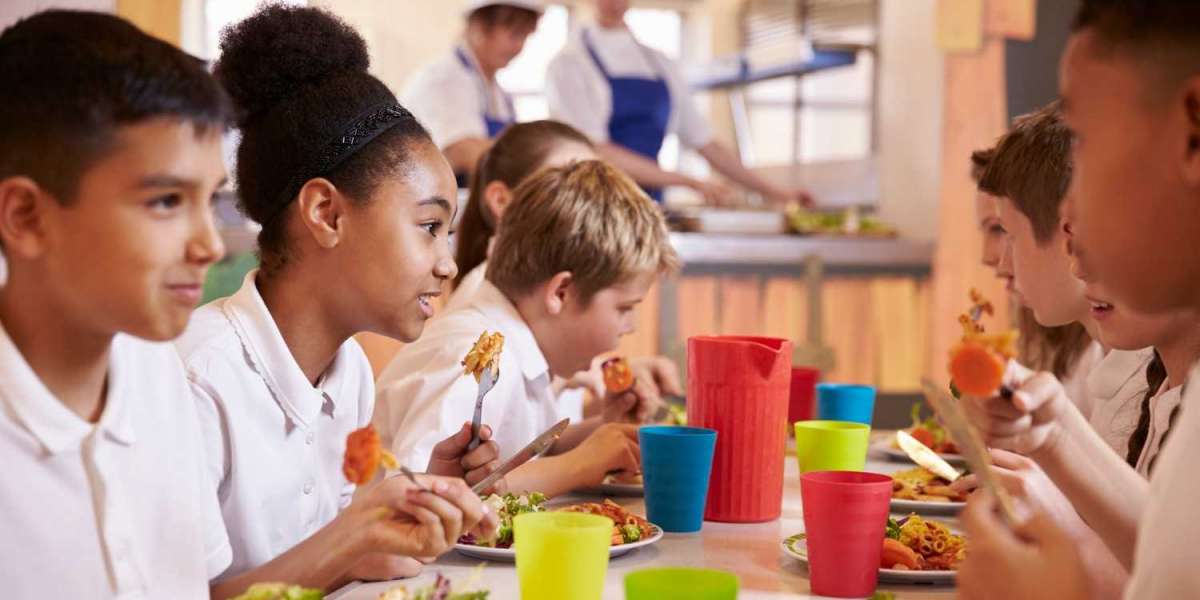 Making a Smart School Lunch Choice